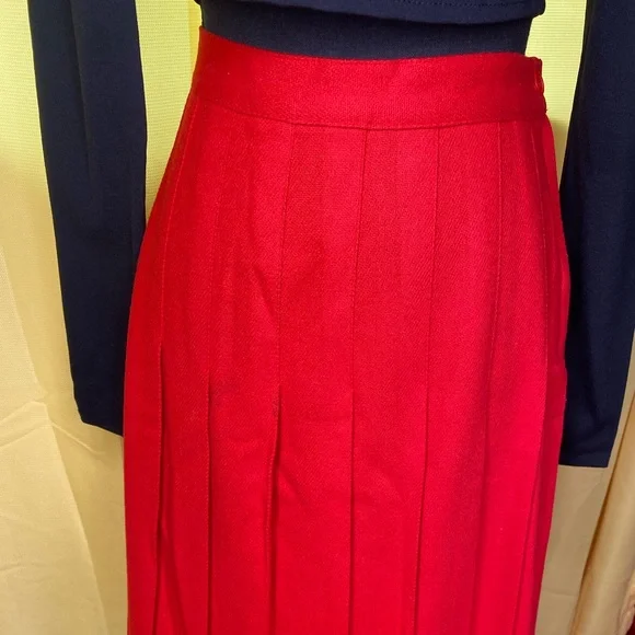 Wardrobe Maker Vintage Red Pleated Skirt Size 14 - Picture 2 of 5